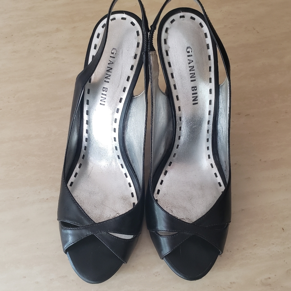 Peep toe heels